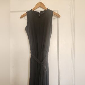 Banana Republic black jumpsuit in petite 00